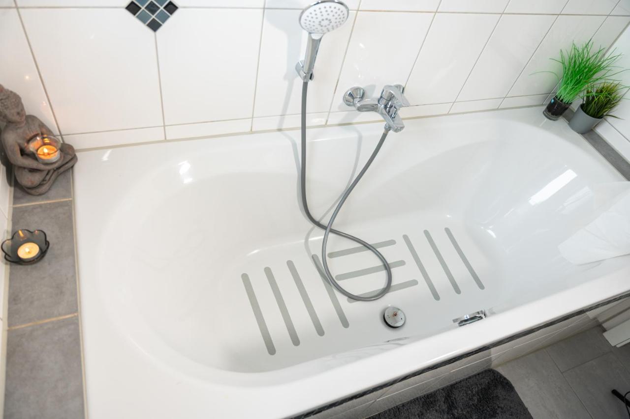 #2 Grosses Zimmer Mit Pool Und Garten Memmingen Esterno foto